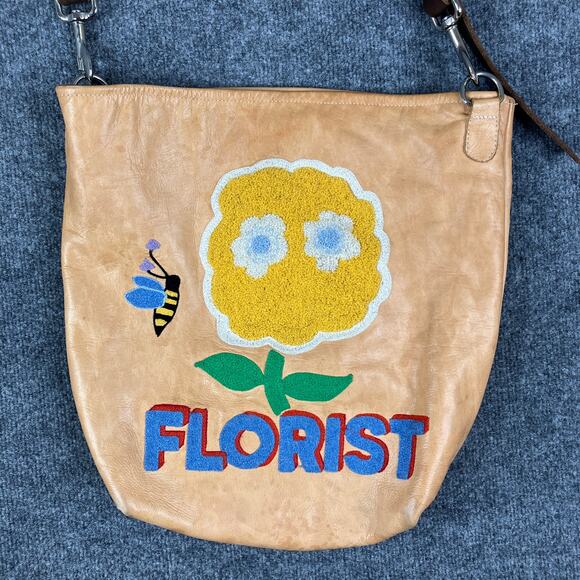 Florist Leather Shoulder Bag Beige Embroidered Flower Bee Adjustable Strap Boho - Picture 1 of 12